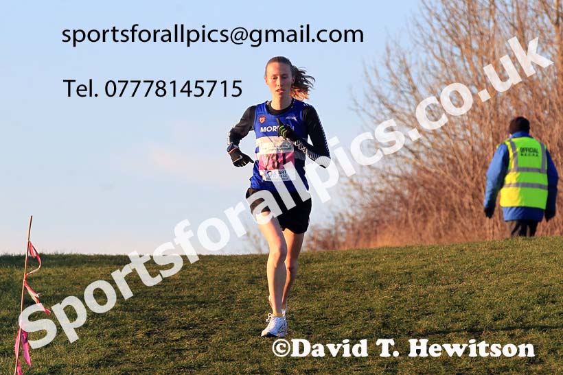 Senior womens 2022 North Eastern Cross Country Champs., Temple Park, South Shields.  Photo: David T. Hewitson/Sports for All Pics